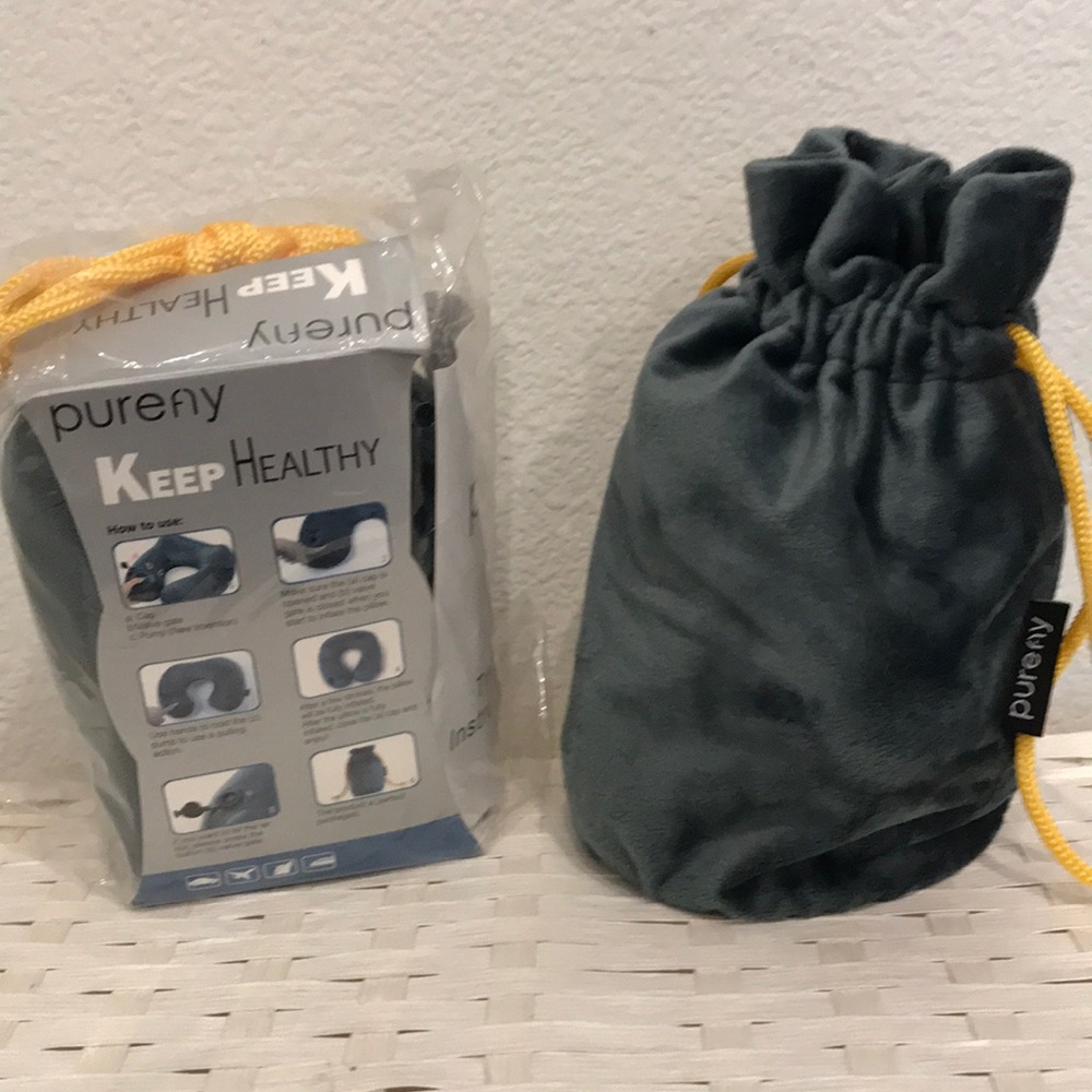 Compact inflatable travel pillow